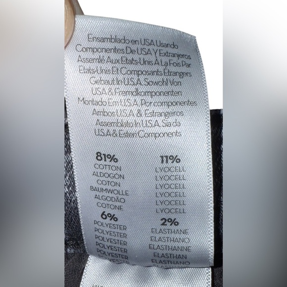 MOTHER Black Cropped Jeans - Picture 10 of 10